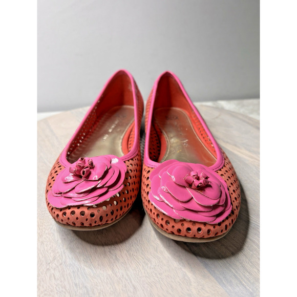 Anne Klein Pink Perforated Ballet Flats with Flower Accent Women’s Size 8.5 - Picture 2 of 9